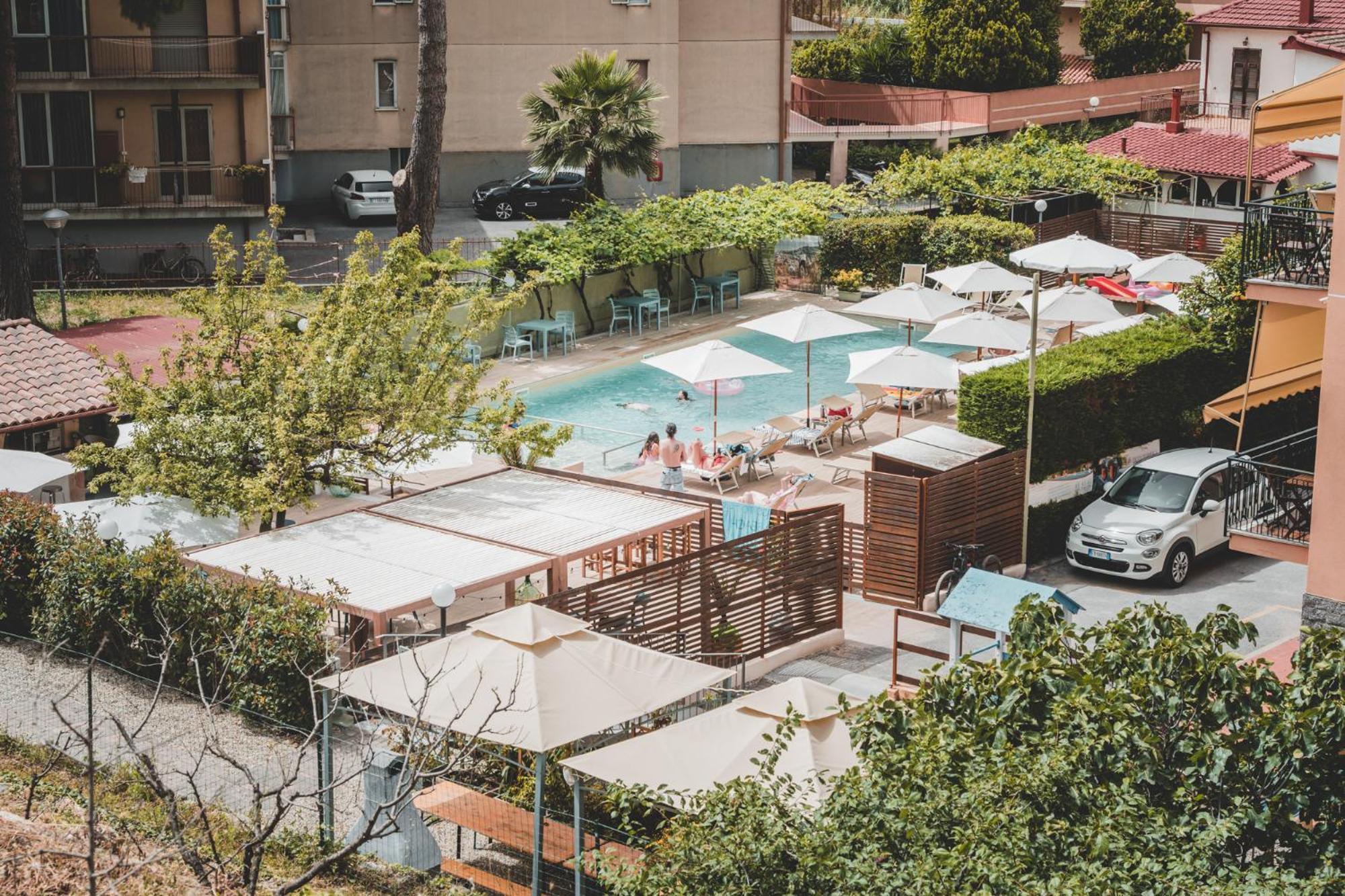 Holidays Aparthotel