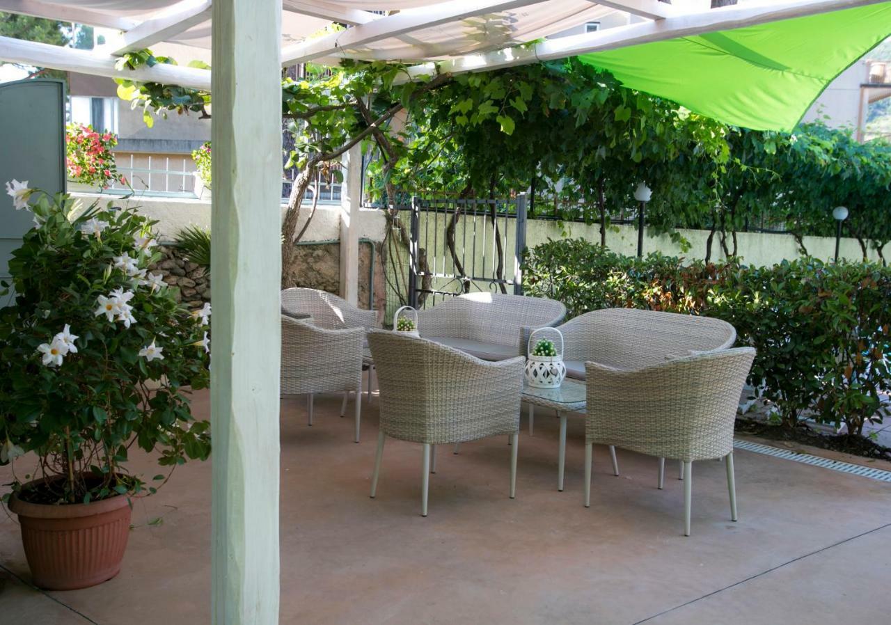 Holidays 2* Pietra Ligure