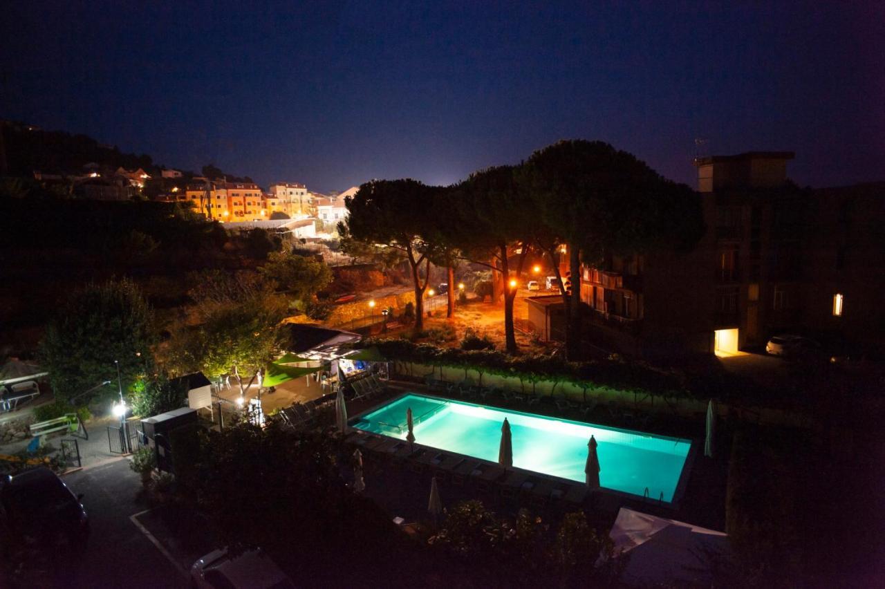 Holidays 2* Pietra Ligure
